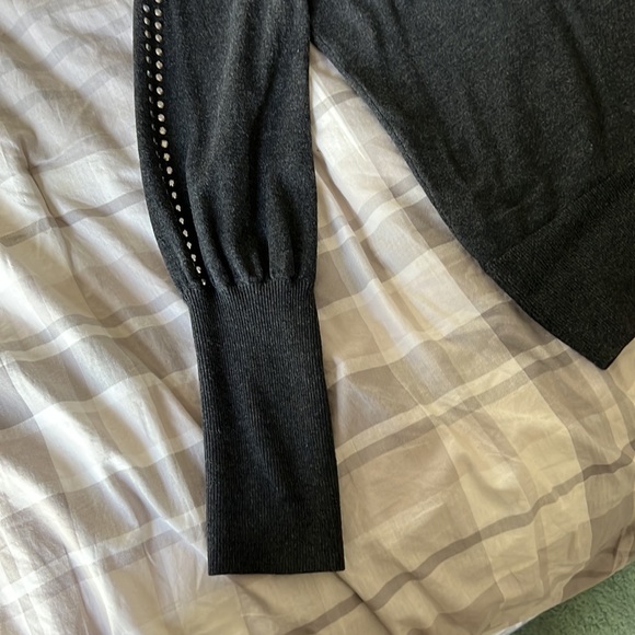 Gray Sweater - Picture 2 of 4